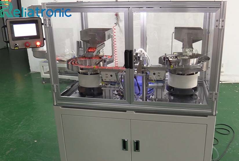 Low cost plastic pin and washer assembly machine